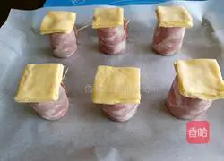Illustration of how to make bacon and taro rolls 9