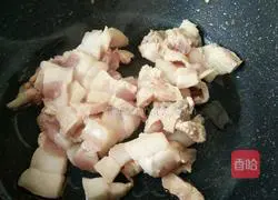 Illustration of how to make spicy stir-fried pork 5