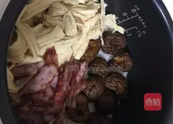 Rice cooker Illustration of how to make claypot rice 6