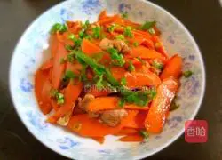 Illustration of how to make carrots and fried meat 7