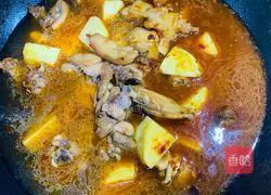 Illustration of how to make large plate chicken 12