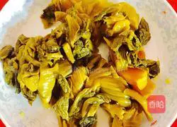 Illustration of how to make pickled cabbage and potato ribs 2