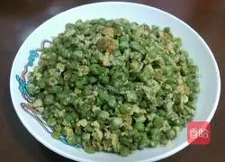 Illustration of how to make fried beans and eggs 8