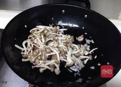 Oyster sauce Illustration of how to make double mushrooms 8