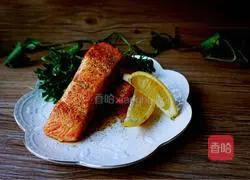 Illustration of how to make dry-fried salmon 9