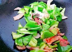 Illustration of how to make three fresh vegetables 7