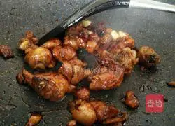 Braised chestnut Illustration of how to make chicken nuggets 11