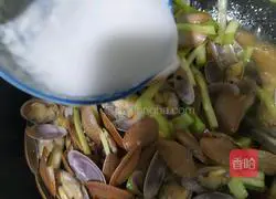 Illustration of how to make fried melon seeds 12