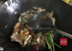 Illustration of how to make pork ribs rice 7