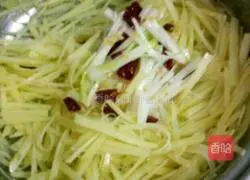  Illustration of how to make stir-fried shredded potatoes 7