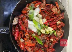 Illustration of how to make spicy crayfish 5