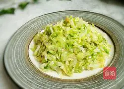 Illustration of how to make stir-fried shredded cabbage 10