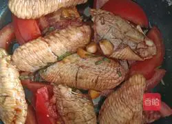 Illustration of how to make tomato rice cooker chicken wings 4