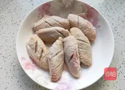 Illustration of braised chicken wings 2