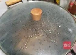 Illustration of how to make spicy chicken feet 13