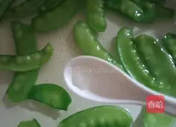 Stir-fried three delicacies Illustration of how to do it 3