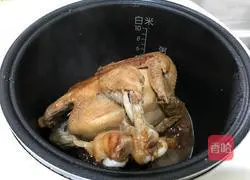Illustration of how to cook chicken in rice cooker 7