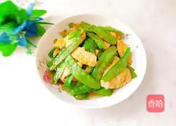 Illustration of how to make scrambled eggs with snow peas 1