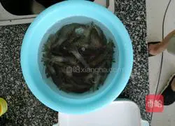 Illustration of how to make spicy shrimp 1