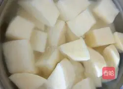 Chicken stewed with potatoes Practice illustration 1