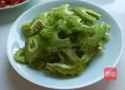 Illustration of how to make stir-fried pork belly and bitter melon slices 4