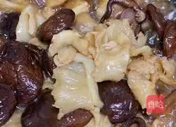 Illustration of braised mushrooms with cod gelatin 7