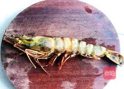 Illustration of tomato braised tiger prawns 3