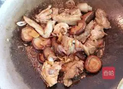 Illustration of braised chicken with mushrooms 6