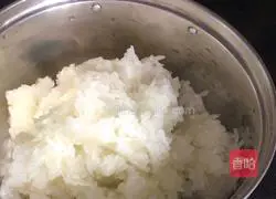 Illustration of how to make winter melon meatballs 1