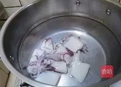 Illustration of how to stir-fry squid 3