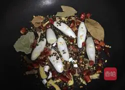 Illustration of how to make spicy duck neck 4