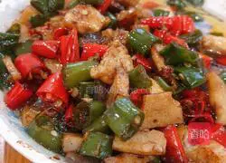Illustration of home-style diced pepper chicken 6