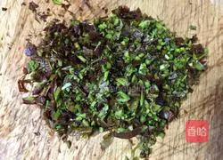 Illustration of how to bake goose eggs with chun buds 4