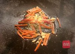 Illustration of how to make spicy and sour potato shreds 6