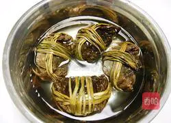 Illustration of steamed hairy crabs 2