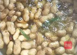 Illustration of cooking peanuts with five spices 4