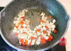 Illustration of how to make pearl garlic moss 9