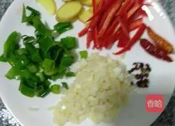 Illustration of how to make stir-fried green beans 2