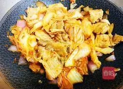 Illustration of how to make stir-fried pork belly with spicy cabbage 6