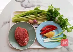 Illustration of how to make stir-fried shredded beef 1