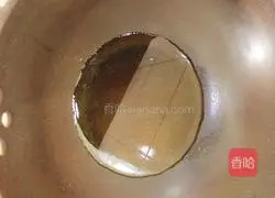 Illustration of how to make shredded pork with green and red pepper 2