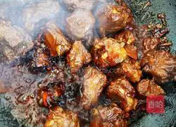 Illustration of how to make Spicy Spare Ribs and Prawns Hot Pot 7