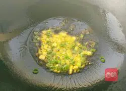 Oyster sauce hand Illustration of how to tear king oyster mushrooms 9