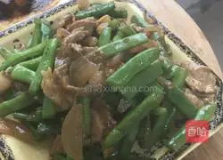 Stir-fried pork belly for four seasons Illustration of how to make beans 7