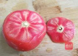 Illustration of how to make scrambled eggs with tomatoes 3