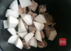 Illustration of how to make radish braised pork ribs 6