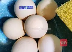 Illustration of how to make the most fragrant tea eggs in history 1