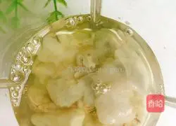 Fresh shrimp intestines Illustration of teaching practices 3