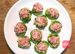 Illustration of how to make meat stuffed with garlic moss 8