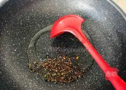 Illustration of how to make spicy chicken 10